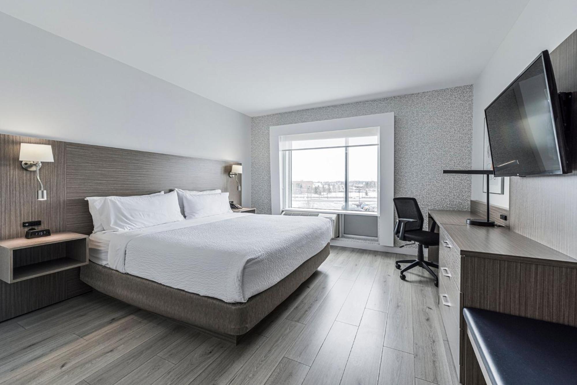 Holiday Inn Express Hotel & Suites Saint - Hyacinthe By Ihg Экстерьер фото