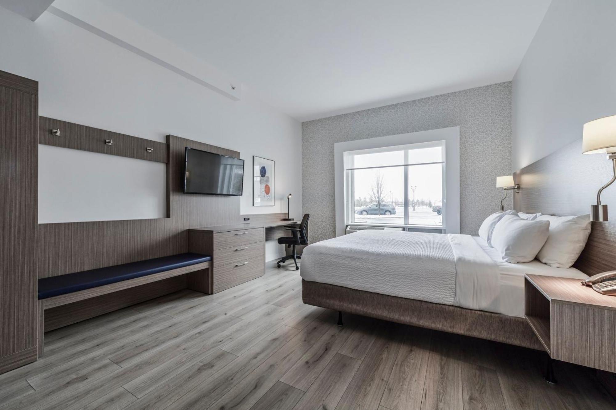 Holiday Inn Express Hotel & Suites Saint - Hyacinthe By Ihg Экстерьер фото