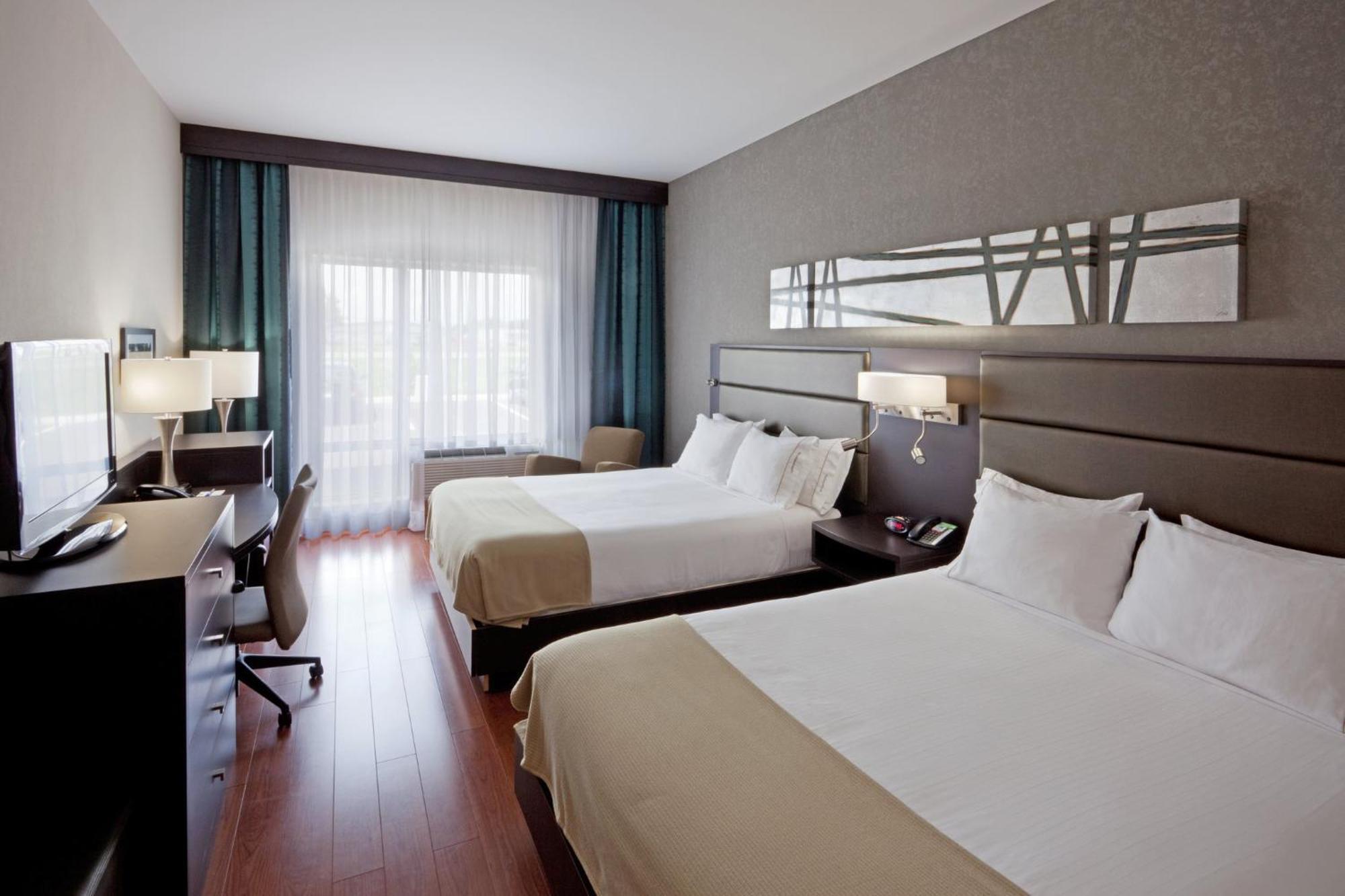 Holiday Inn Express Hotel & Suites Saint - Hyacinthe By Ihg Экстерьер фото